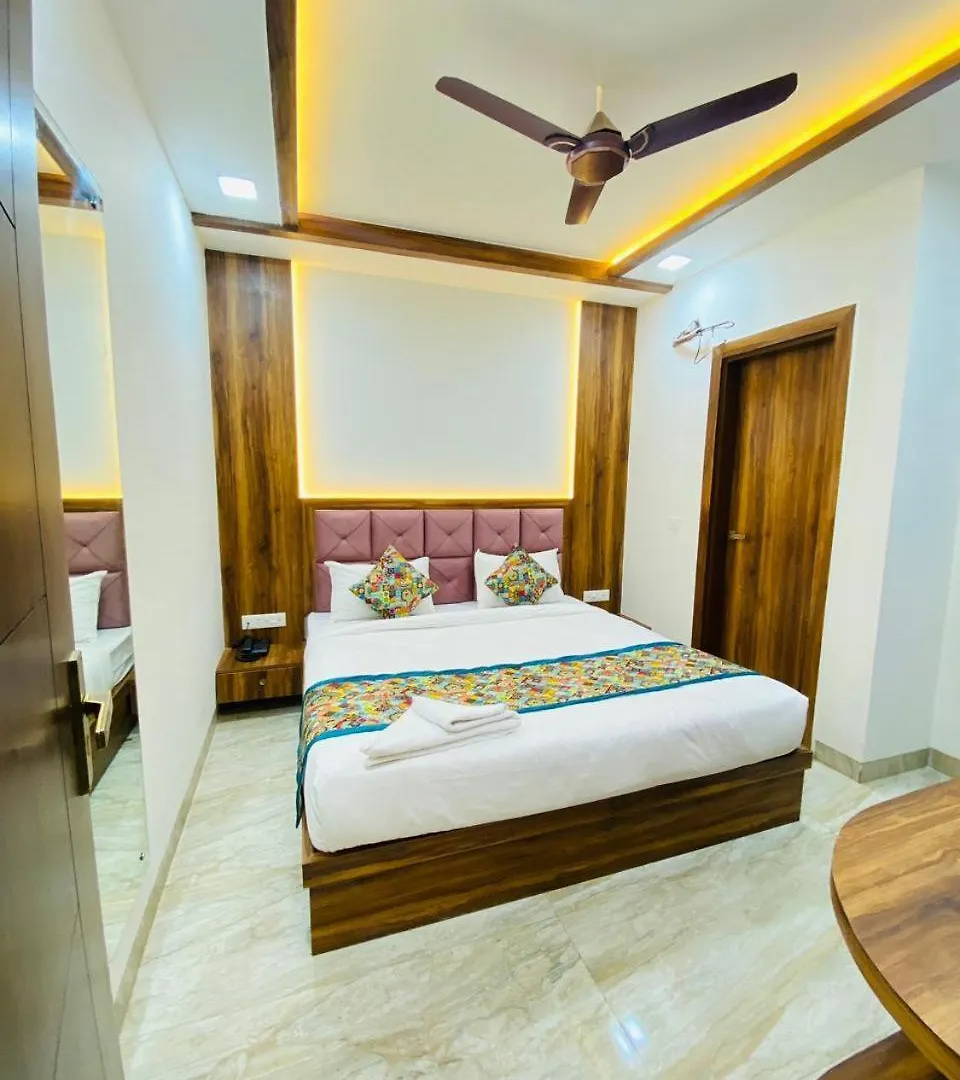 *** Hotel Taj Shree India